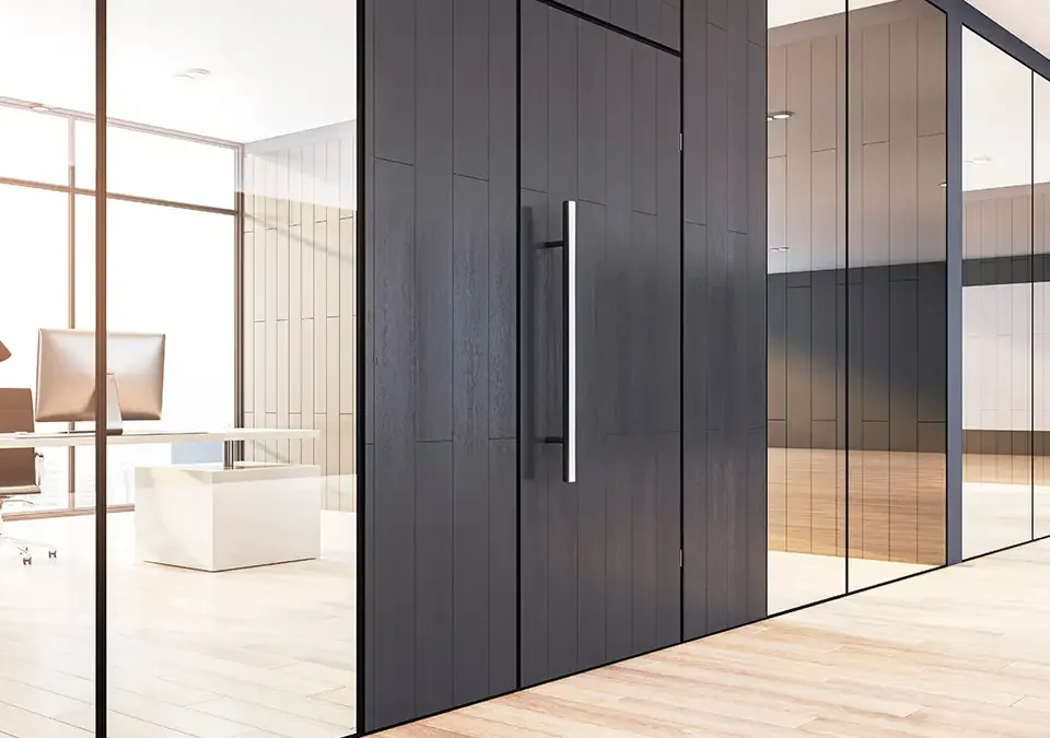 Herraje minimal para puertas